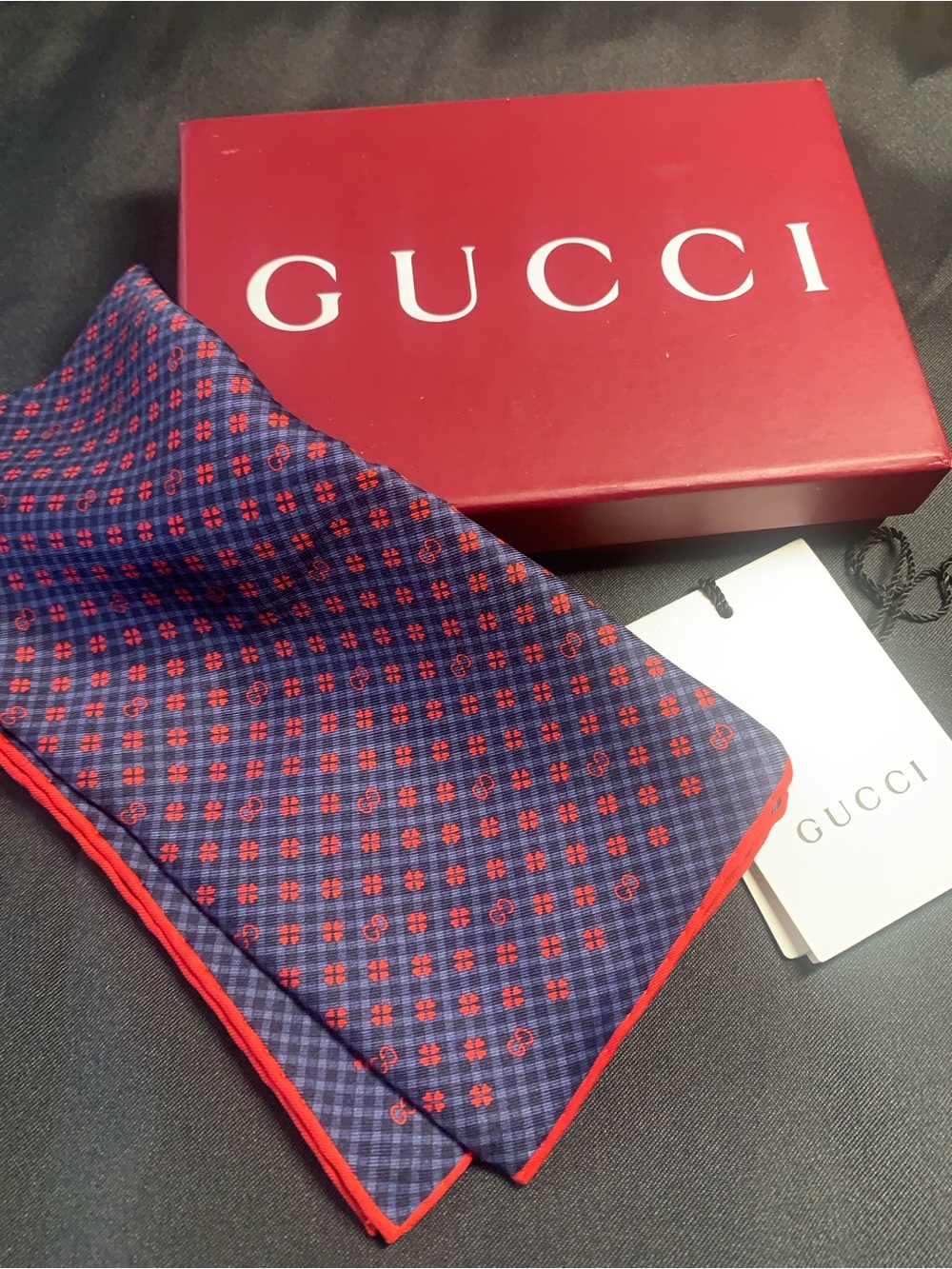 Gucci Men’s Navy and Red Patterned Silk Pocket Square
